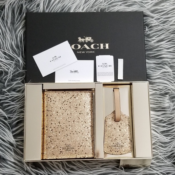 🍒NIB🍒 BOXED COACH JETSETTER TRAVEL SET - Picture 5 of 8